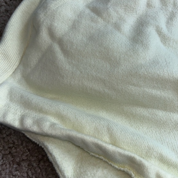 Yellow sweat shorts - Picture 4 of 6